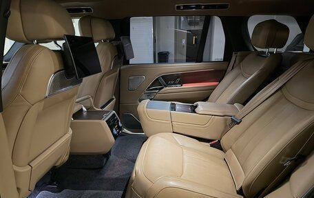 Land Rover Range Rover IV рестайлинг, 2023 год, 22 000 000 рублей, 10 фотография