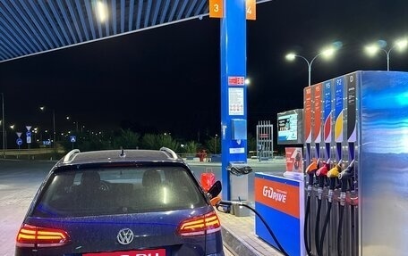 Volkswagen Golf R VII, 2017 год, 3 100 000 рублей, 2 фотография