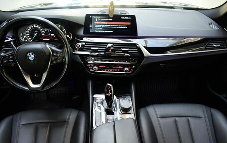 BMW 5 серия, 2018 год, 3 090 000 рублей, 10 фотография