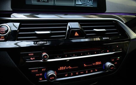 BMW 5 серия, 2018 год, 3 090 000 рублей, 14 фотография