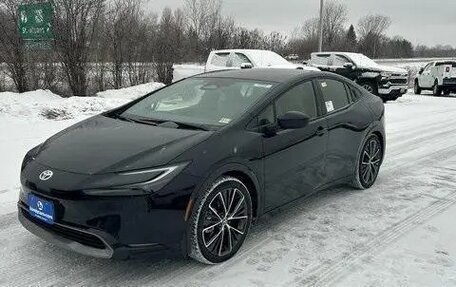 Toyota Prius IV XW50, 2026 год, 4 855 000 рублей, 3 фотография