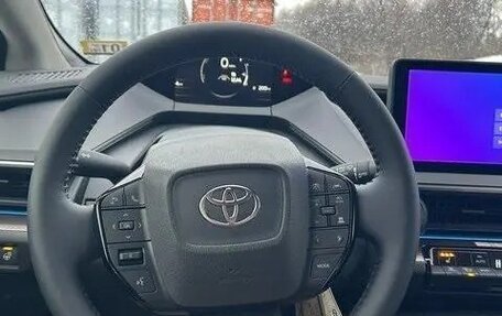 Toyota Prius IV XW50, 2026 год, 4 855 000 рублей, 13 фотография