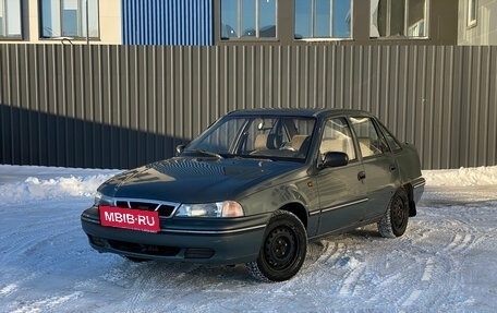Daewoo Nexia I рестайлинг, 2004 год, 100 000 рублей, 1 фотография