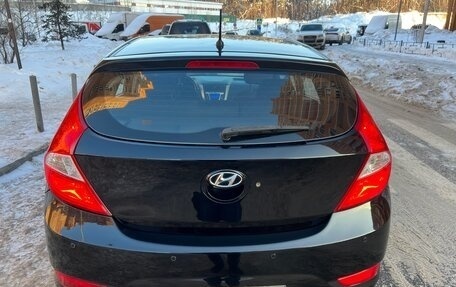 Hyundai Solaris II рестайлинг, 2011 год, 825 000 рублей, 4 фотография