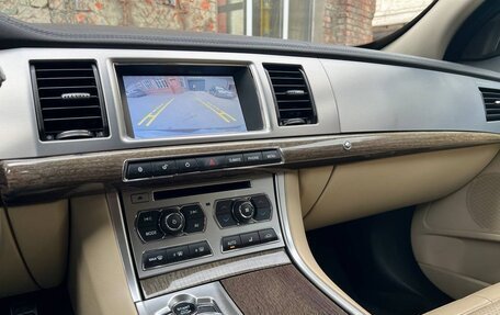 Jaguar XF I рестайлинг, 2013 год, 2 000 000 рублей, 9 фотография