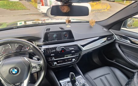 BMW 5 серия, 2018 год, 3 000 000 рублей, 4 фотография