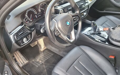 BMW 5 серия, 2018 год, 3 000 000 рублей, 3 фотография