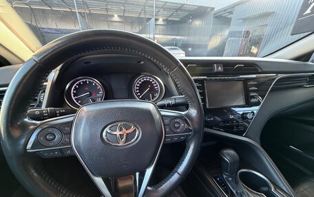 Toyota Camry, 2018 год, 2 500 000 рублей, 6 фотография