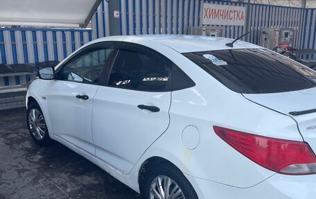 Hyundai Solaris II рестайлинг, 2015 год, 620 000 рублей, 8 фотография