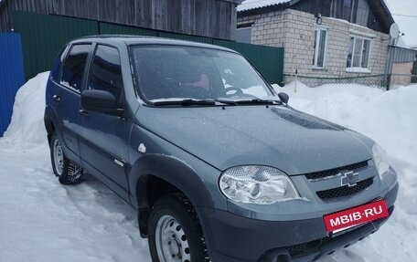 Chevrolet Niva I рестайлинг, 2015 год, 600 000 рублей, 2 фотография
