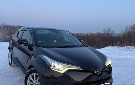 Toyota C-HR I рестайлинг, 2018 год, 1 760 000 рублей, 3 фотография