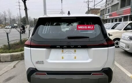 Toyota RAV4, 2025 год, 4 400 000 рублей, 5 фотография