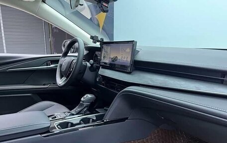 Toyota Camry, 2025 год, 4 400 000 рублей, 12 фотография