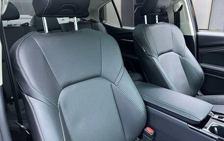 Toyota Camry, 2025 год, 4 400 000 рублей, 24 фотография