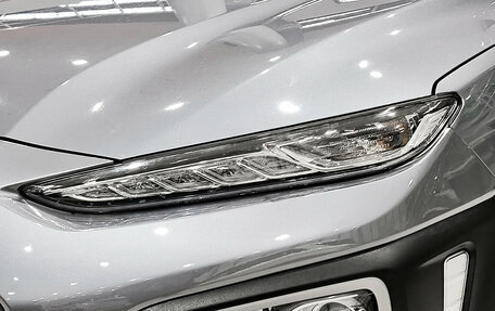 Hyundai Kona I, 2018 год, 1 650 000 рублей, 21 фотография