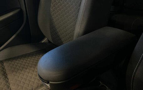 Volkswagen Polo VI (EU Market), 2019 год, 1 235 000 рублей, 33 фотография