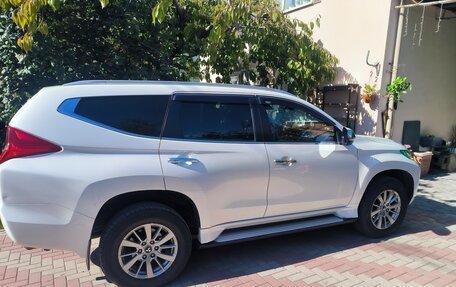 Mitsubishi Pajero Sport III рестайлинг, 2017 год, 2 450 000 рублей, 2 фотография