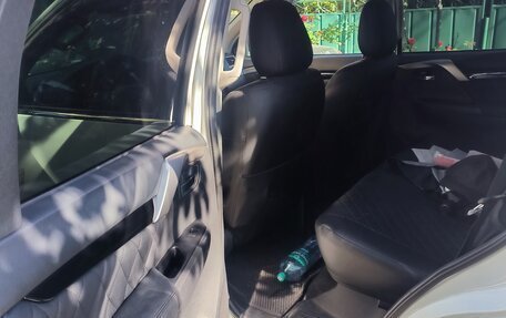 Mitsubishi Pajero Sport III рестайлинг, 2017 год, 2 450 000 рублей, 9 фотография