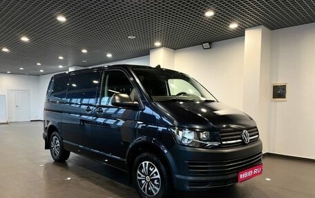 Volkswagen Transporter T6 рестайлинг, 2019 год, 2 515 000 рублей, 1 фотография
