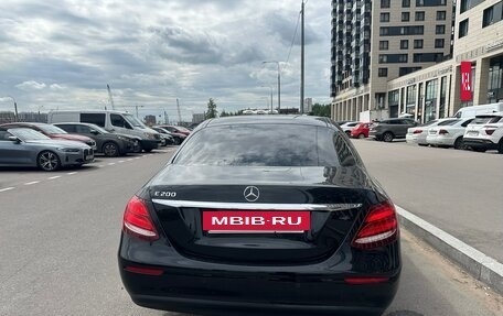 Mercedes-Benz E-Класс, 2016 год, 2 000 000 рублей, 2 фотография