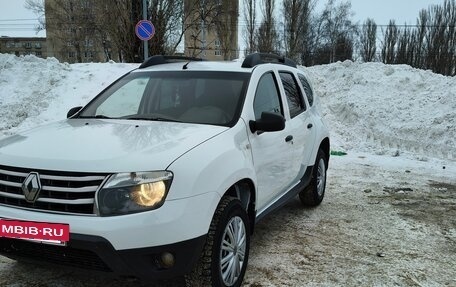 Renault Duster I рестайлинг, 2014 год, 750 000 рублей, 2 фотография
