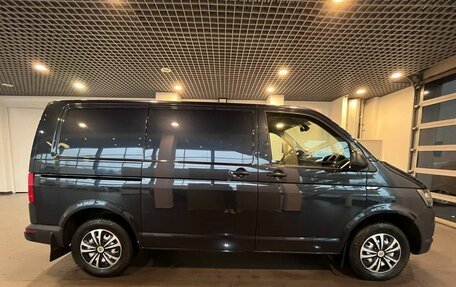 Volkswagen Transporter T6 рестайлинг, 2019 год, 2 515 000 рублей, 2 фотография