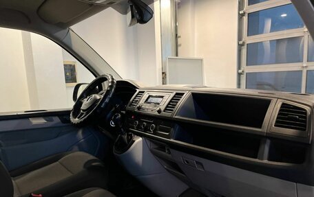 Volkswagen Transporter T6 рестайлинг, 2019 год, 2 515 000 рублей, 11 фотография