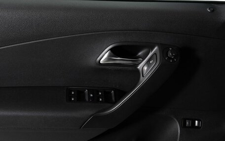 Volkswagen Polo VI (EU Market), 2017 год, 1 150 000 рублей, 17 фотография