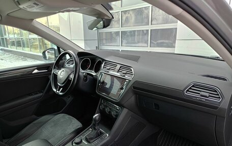 Volkswagen Tiguan II, 2020 год, 2 797 000 рублей, 6 фотография