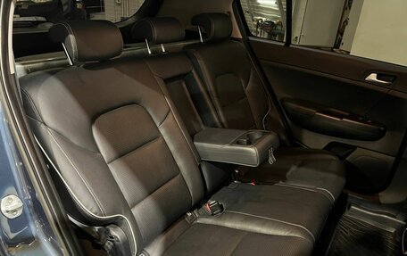 KIA Sportage IV рестайлинг, 2020 год, 2 400 000 рублей, 17 фотография