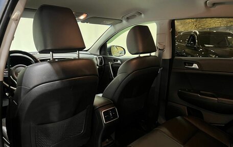 KIA Sportage IV рестайлинг, 2020 год, 2 400 000 рублей, 18 фотография