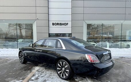 Rolls-Royce Ghost Series II рестайлинг, 2024 год, 43 000 000 рублей, 3 фотография