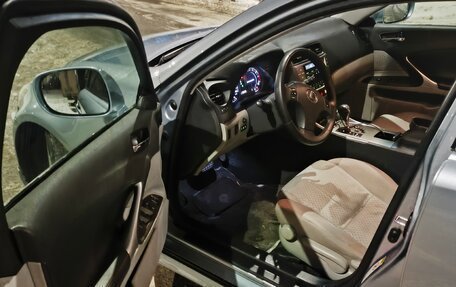 Lexus IS II рестайлинг 2, 2007 год, 1 300 000 рублей, 10 фотография