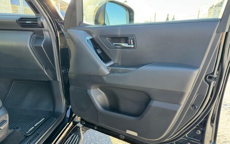 Toyota Land Cruiser, 2021 год, 9 600 000 рублей, 29 фотография