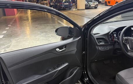 Hyundai Solaris II рестайлинг, 2021 год, 1 900 000 рублей, 11 фотография