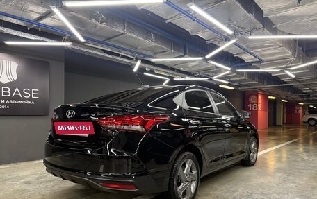 Hyundai Solaris II рестайлинг, 2021 год, 1 900 000 рублей, 7 фотография