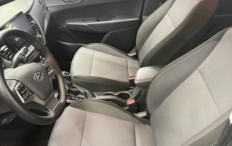 Hyundai Solaris II рестайлинг, 2021 год, 1 900 000 рублей, 13 фотография