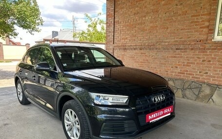 Audi Q5, 2018 год, 2 970 000 рублей, 2 фотография