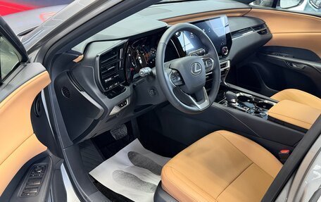 Lexus RX IV рестайлинг, 2025 год, 7 450 000 рублей, 12 фотография