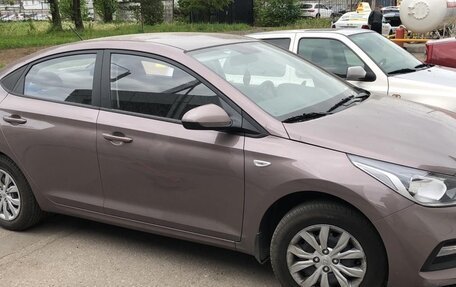 Hyundai Solaris II рестайлинг, 2018 год, 1 500 000 рублей, 2 фотография