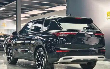 Mitsubishi Outlander, 2023 год, 3 735 400 рублей, 10 фотография