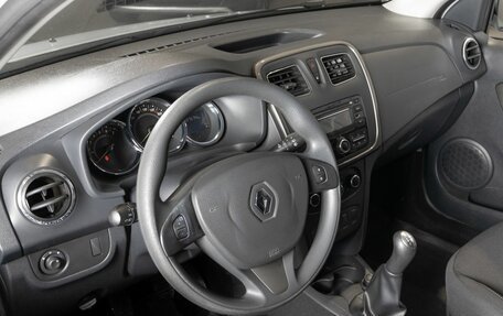 Renault Sandero II рестайлинг, 2015 год, 818 600 рублей, 5 фотография