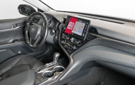 Toyota Camry, 2021 год, 2 790 000 рублей, 7 фотография