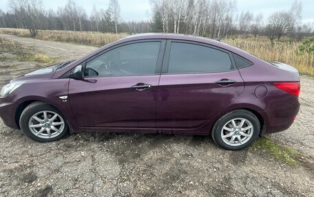 Hyundai Solaris II рестайлинг, 2011 год, 750 000 рублей, 2 фотография