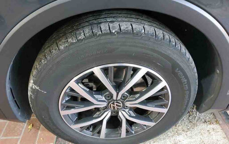 Volkswagen Tiguan II, 2021 год, 2 192 000 рублей, 5 фотография