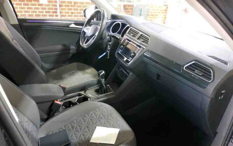 Volkswagen Tiguan II, 2021 год, 2 192 000 рублей, 7 фотография