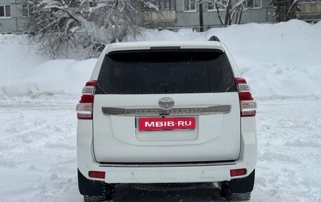 Toyota Land Cruiser Prado 150 рестайлинг 2, 2014 год, 2 949 000 рублей, 2 фотография