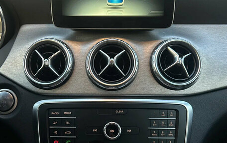 Mercedes-Benz GLA, 2016 год, 2 350 000 рублей, 18 фотография