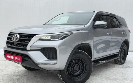 Toyota Fortuner II, 2020 год, 3 450 000 рублей, 1 фотография