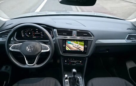 Volkswagen Tiguan, 2023 год, 2 100 000 рублей, 5 фотография